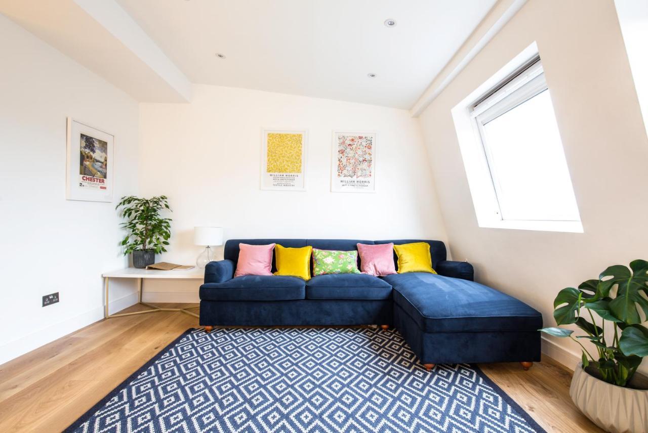 The Penthouses, 9 Albion Mews Честер Экстерьер фото