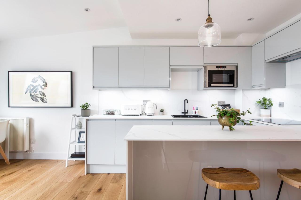 The Penthouses, 9 Albion Mews Честер Экстерьер фото