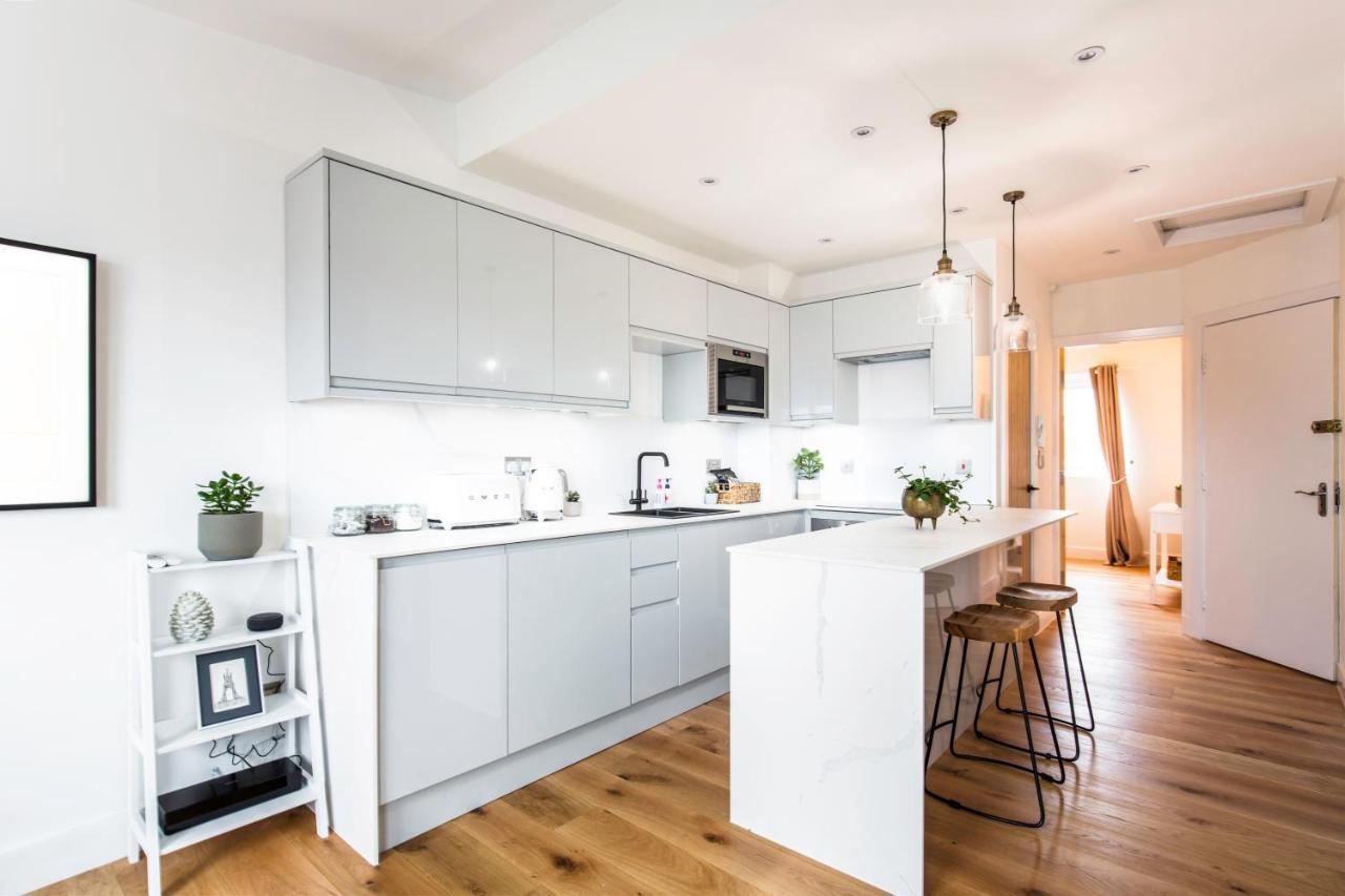 The Penthouses, 9 Albion Mews Честер Экстерьер фото